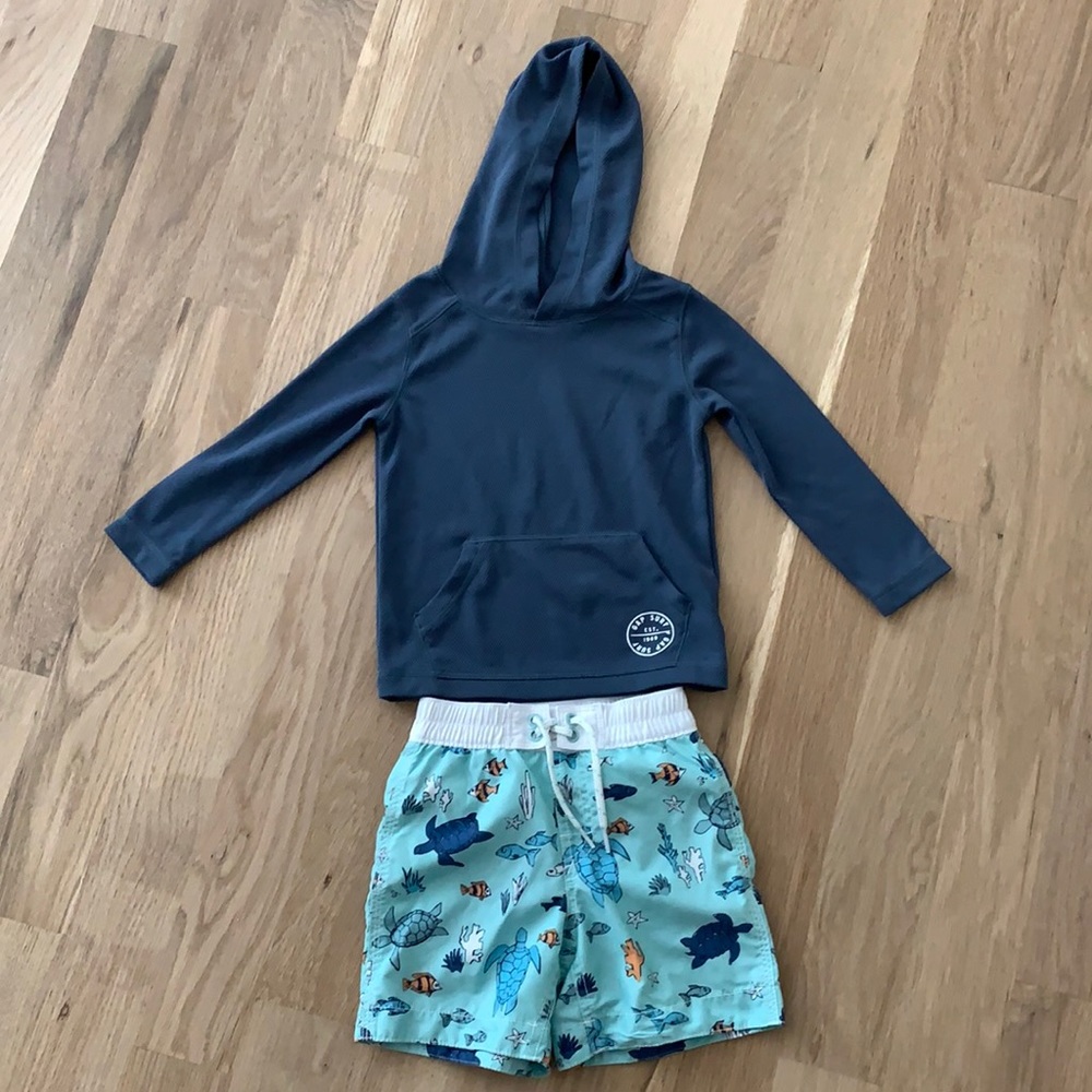 Gap Kid blue hooded rash guard & swim trunks 2T